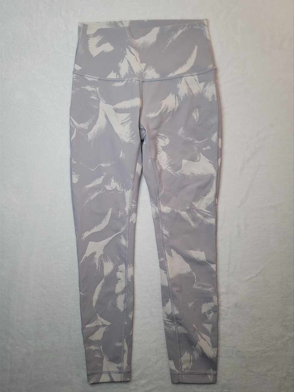 Lululemon Wunder Under HR Legging 25" Luxtreme Sz 4 Flower Pop White SilverLilac